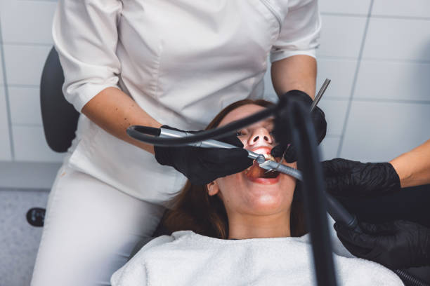 Best Emergency Dental Extractions in Orida Ridge, FL